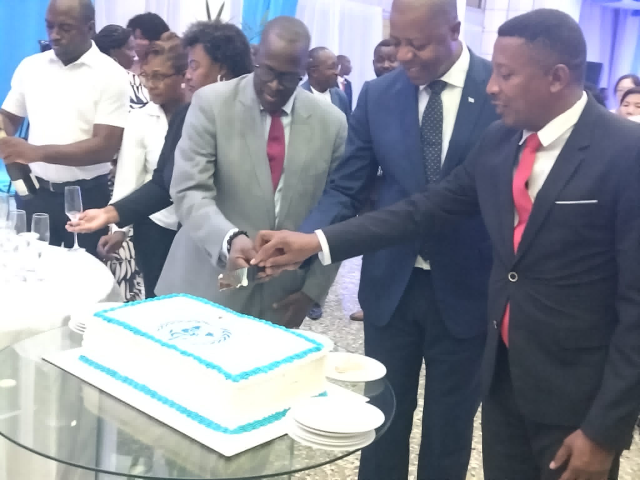 OMS homenageia São Tomé e Príncipe pelos avanços na saúde pública