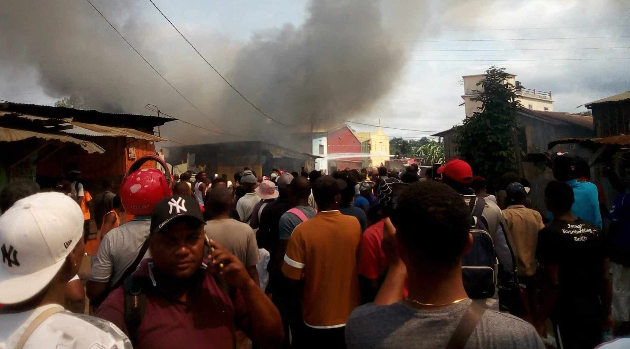 Incêndios continuam a destruir residências e vidas na ilha de São Tomé